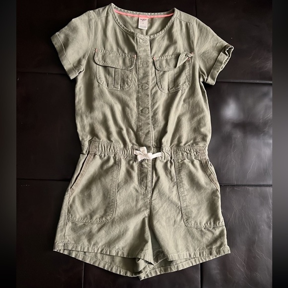 OshKosh B'gosh Other - Oshkosh girl khaki romper - size 7